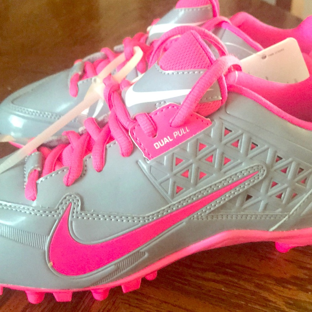 Woman’s Nike lacrosse cleats